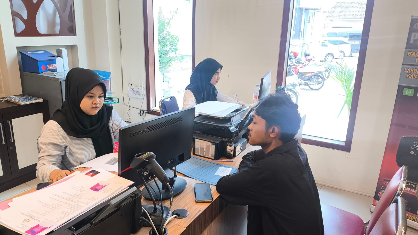 Masyarakat Tulungagung Apresiasi Layanan SKCK daring Via Polri Super App