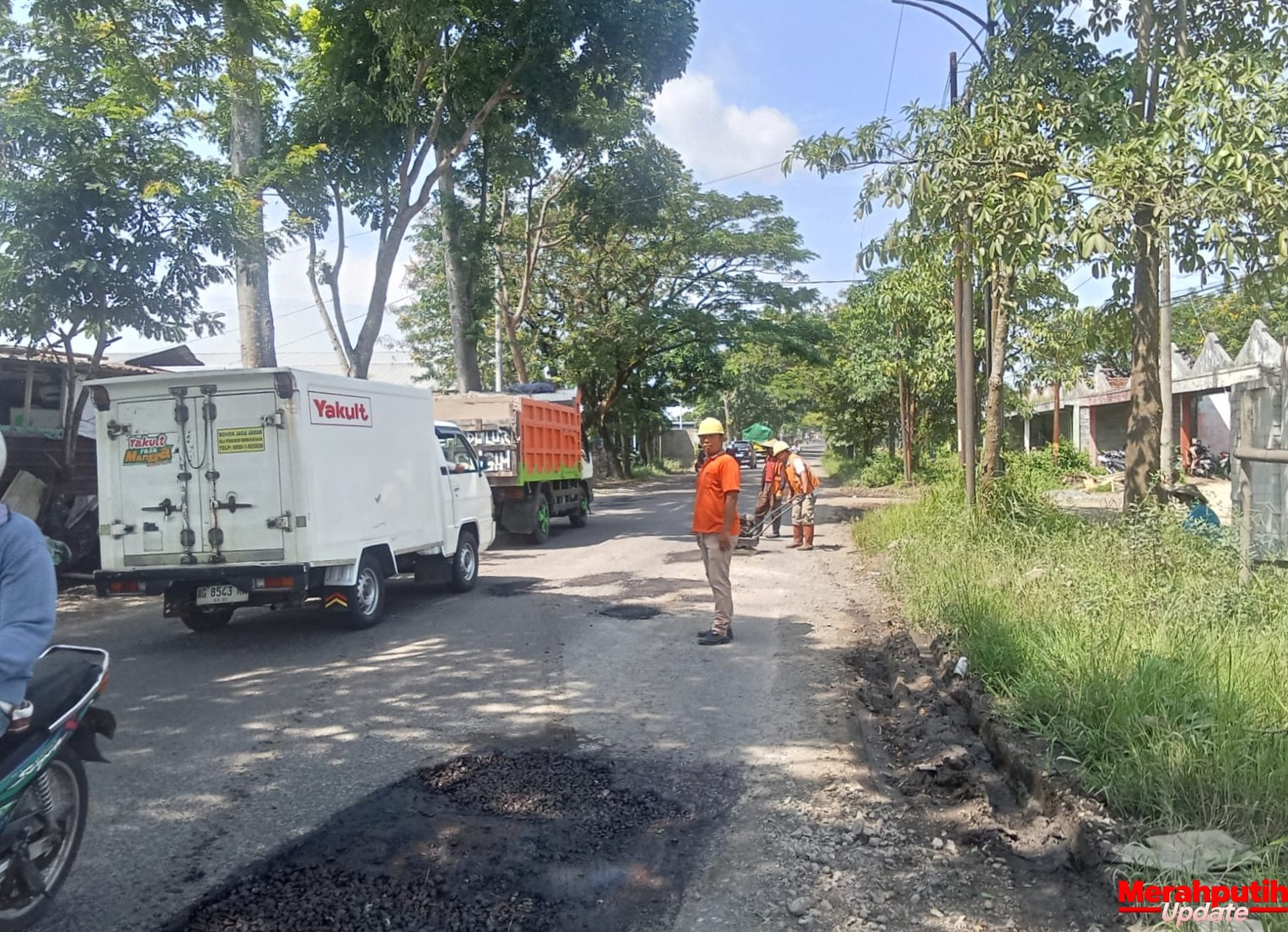 PUPR Tulungagung Percepat Perbaikan Jalan Guna Antisipasi Kecelakaan di Musim Hujan